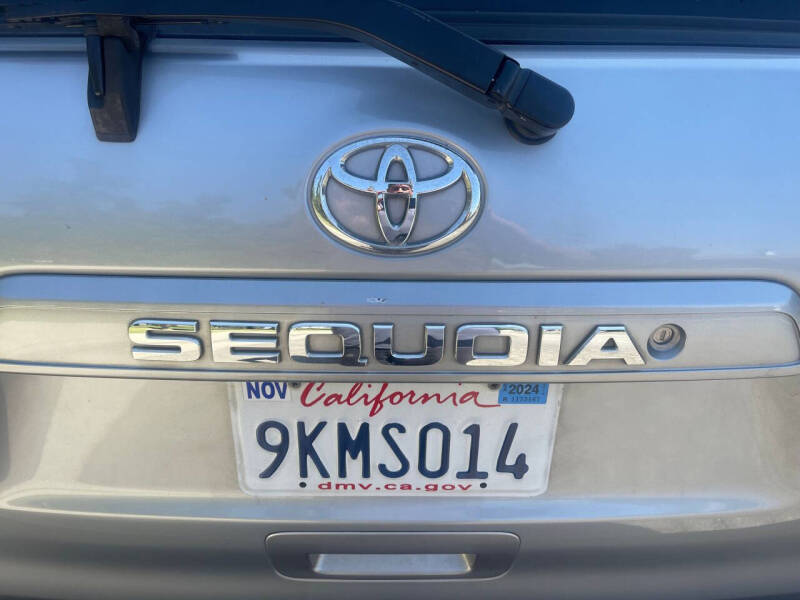 2016 Toyota Sequoia SR5