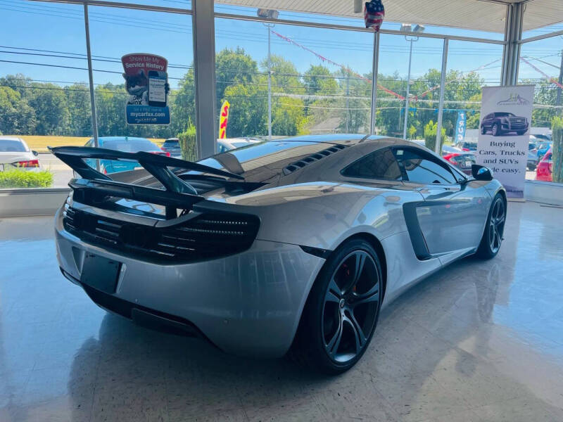 2012 McLaren MP4-12C