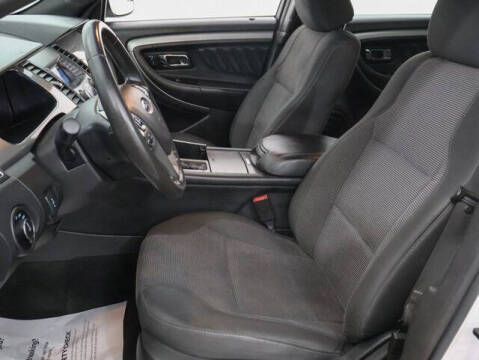 2016 Ford Taurus SEL