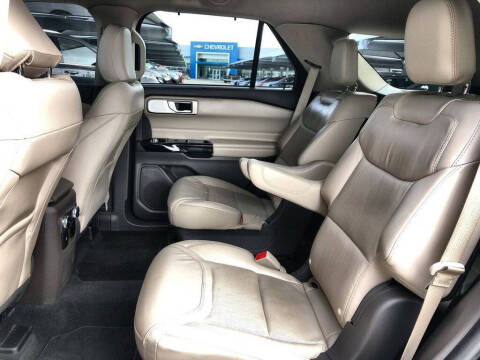 2022 Ford Explorer Platinum