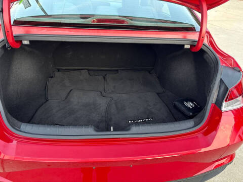 2023 Hyundai Elantra