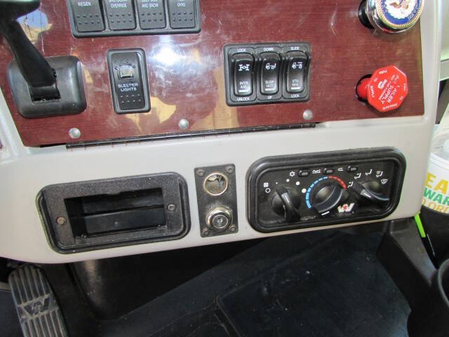 2022 Western Star 5700XE