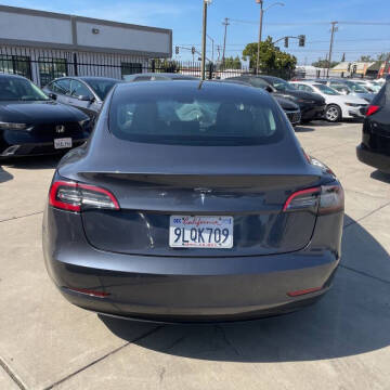 2021 Tesla Model 3 Standard Range Plus