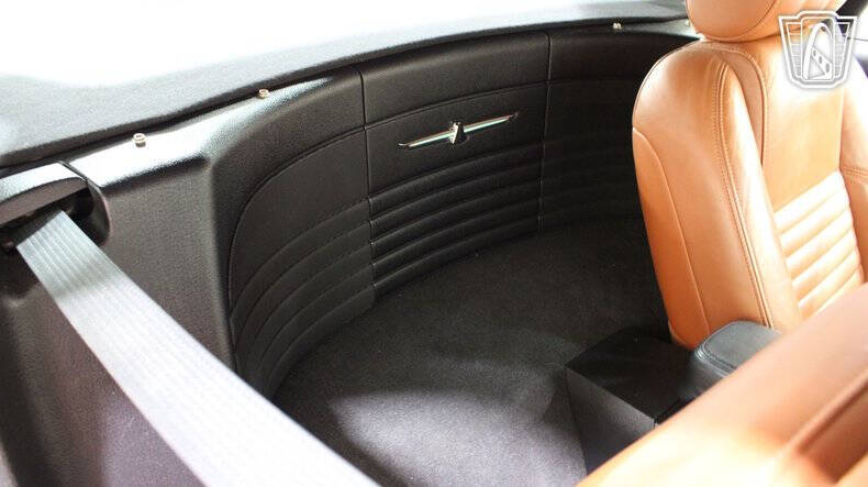 2003 Ford Thunderbird