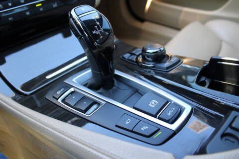 2013 BMW 5 Series 550i