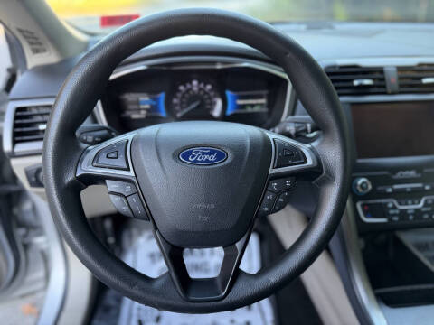 2019 Ford Fusion Hybrid SE