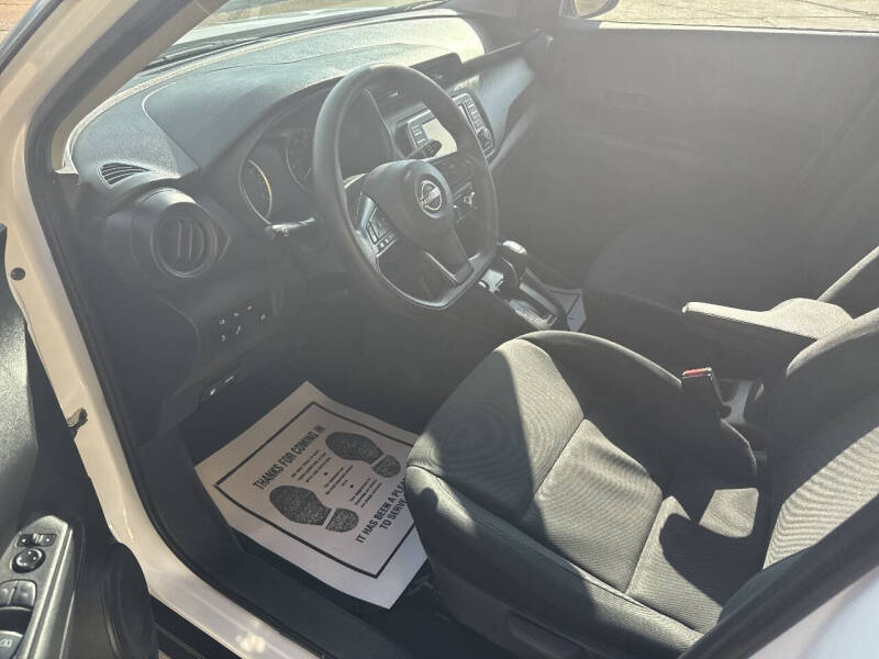 2023 Nissan Kicks S