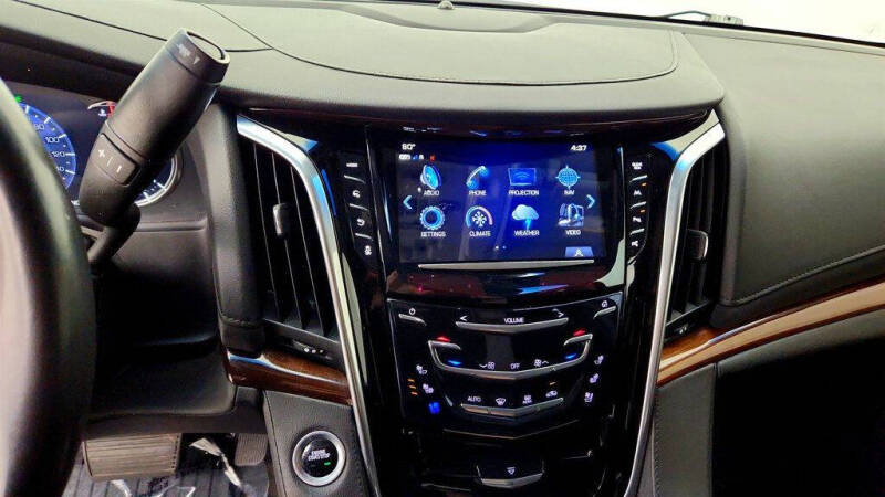 2019 Cadillac Escalade Luxury