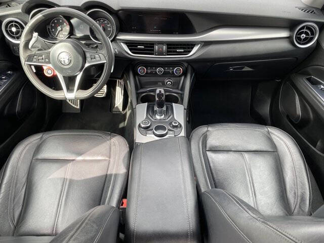 2018 Alfa Romeo Stelvio Sport