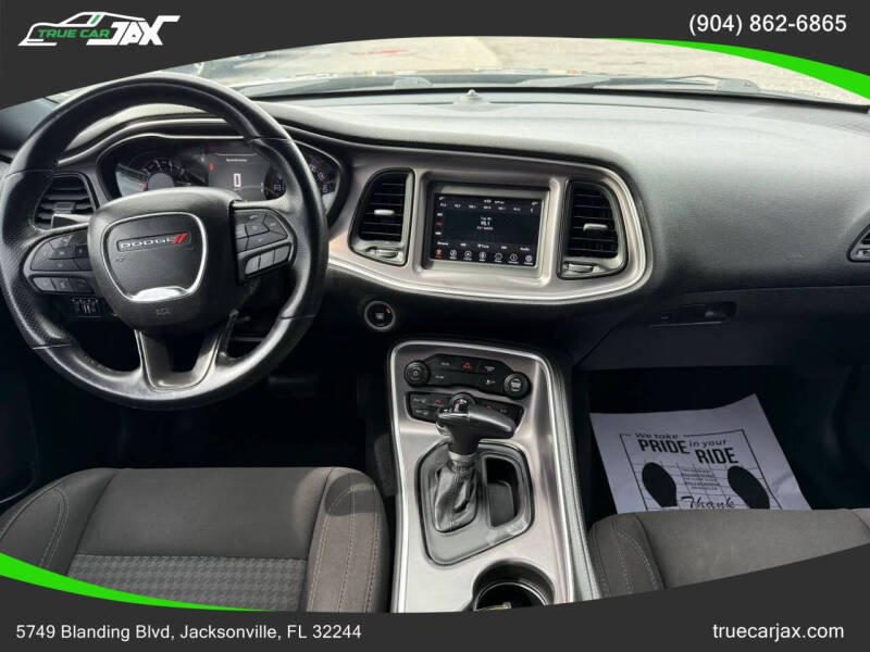 2019 Dodge Challenger SXT
