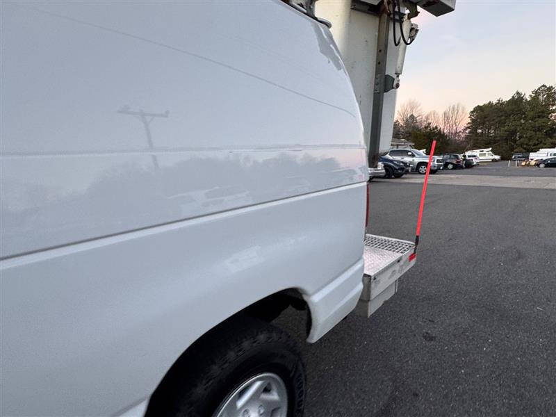 2011 Ford E-Series E-350 SD