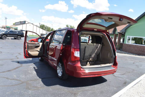 2012 Chrysler Town and Country Touring-L
