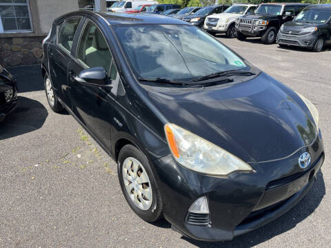 2012 Toyota Prius c Two
