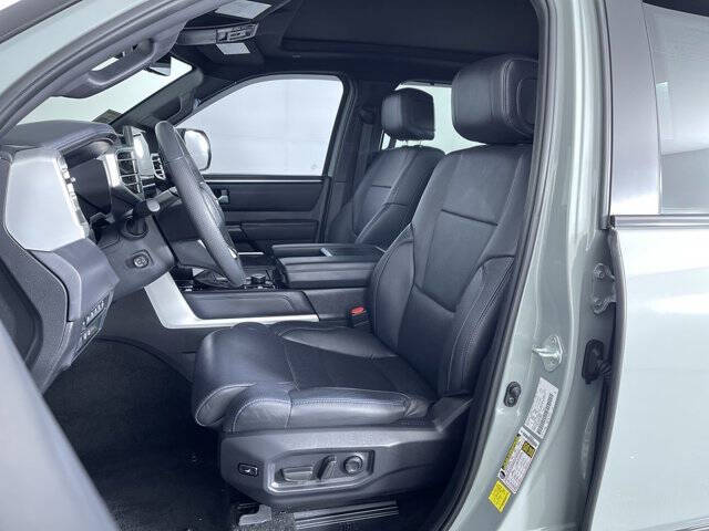 2024 Toyota Tundra Platinum HV