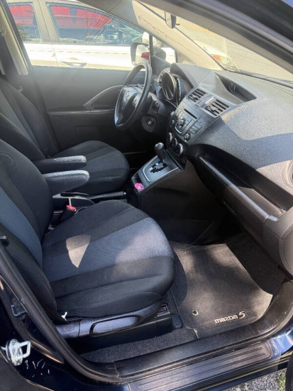 2014 Mazda MAZDA5 Sport