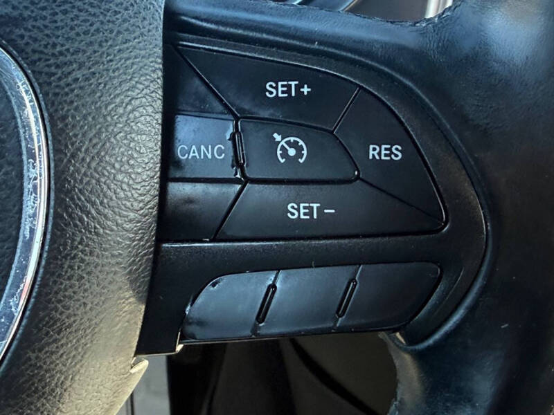 2015 Dodge Charger SE