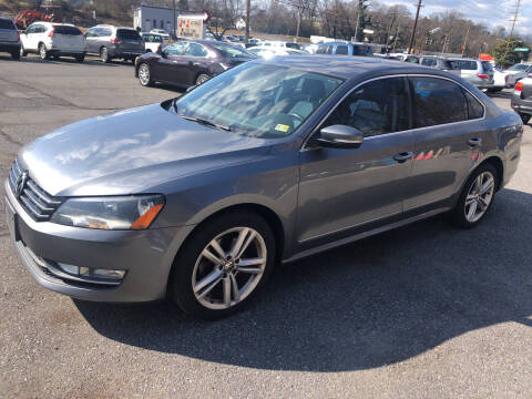 2013 Volkswagen Passat for sale at J & J Autoville Inc. in Roanoke VA