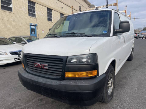 2018 GMC Savana 2500