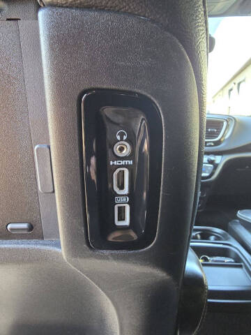 2020 Chrysler Pacifica Launch Edition