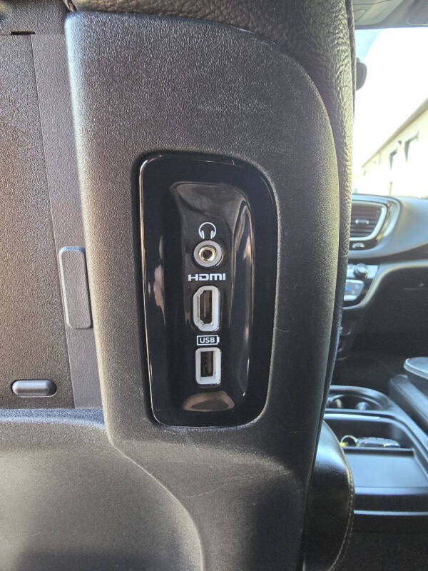 2020 Chrysler Pacifica Launch Edition