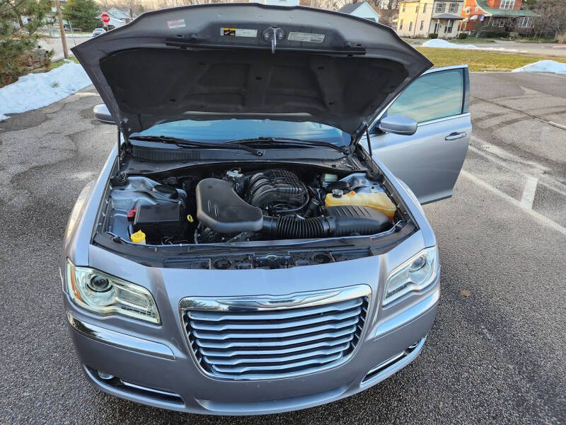 2013 Chrysler 300
