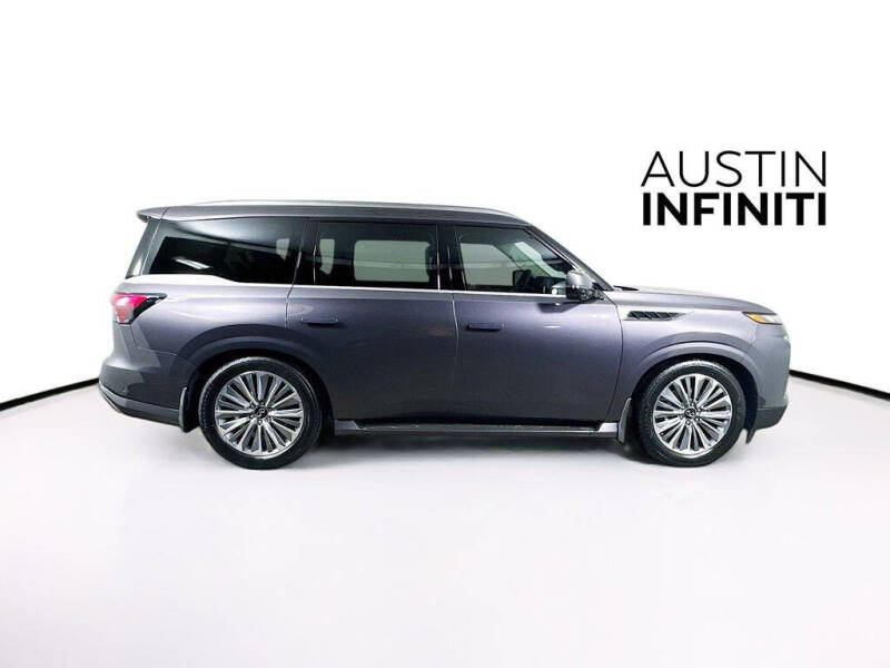 2026 Infiniti QX80 Luxe