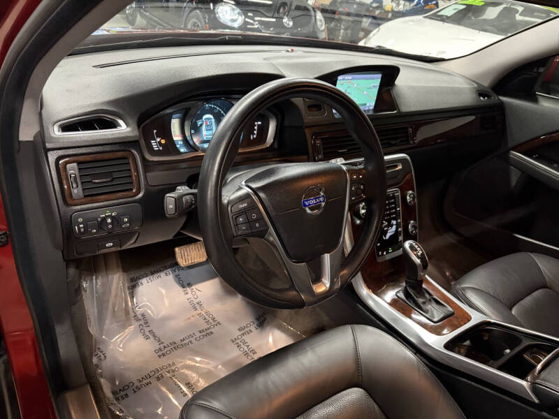 2015 Volvo XC70 T6 Platinum