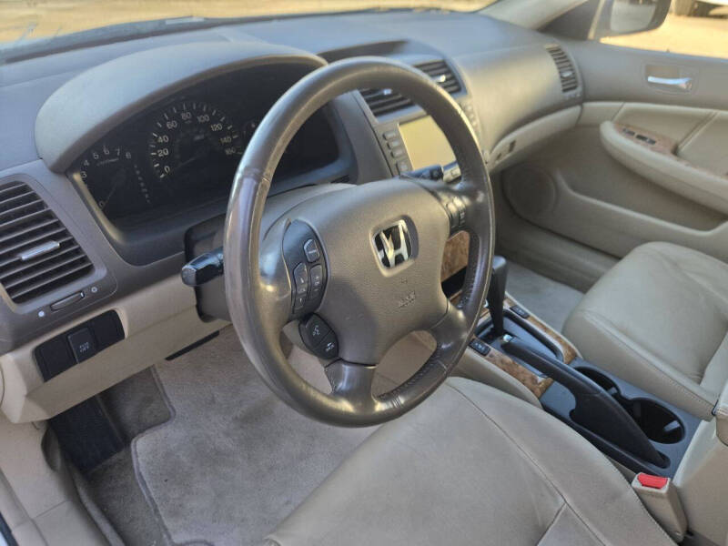 2005 Honda Accord Hybrid w/Navi