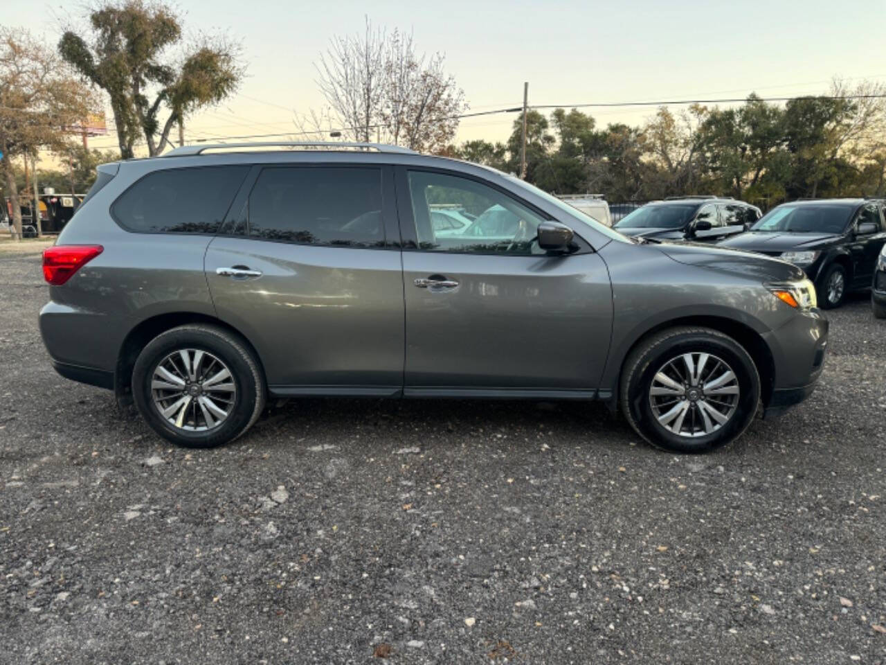 2018 Nissan Pathfinder for sale at AUSTIN PREMIER AUTO in Austin, TX