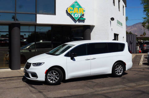 2024 Chrysler Pacifica Touring L