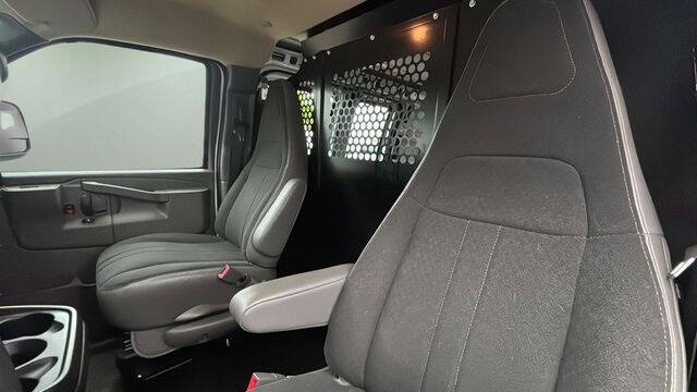 2024 GMC Savana 2500