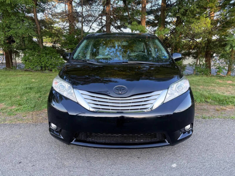 2015 Toyota Sienna