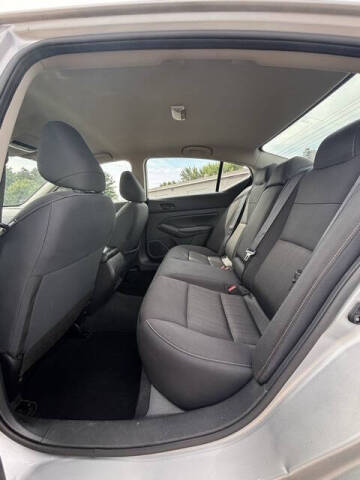 2024 Nissan Altima 2.5 SV