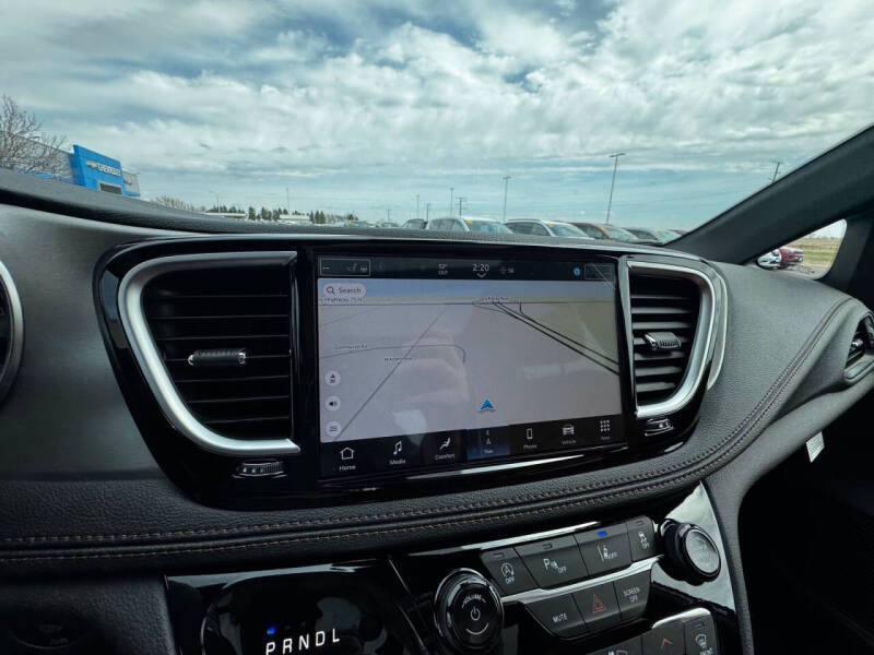 2026 Chrysler Pacifica Pinnacle