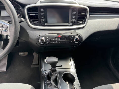 2019 Kia Sorento L