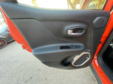 2016 Jeep Renegade Latitude 75th Anniversary