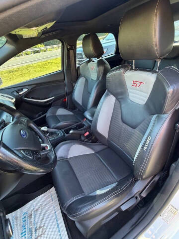 2017 Ford Focus ST