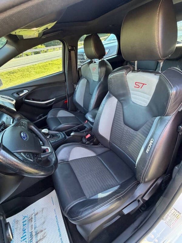 2017 Ford Focus ST