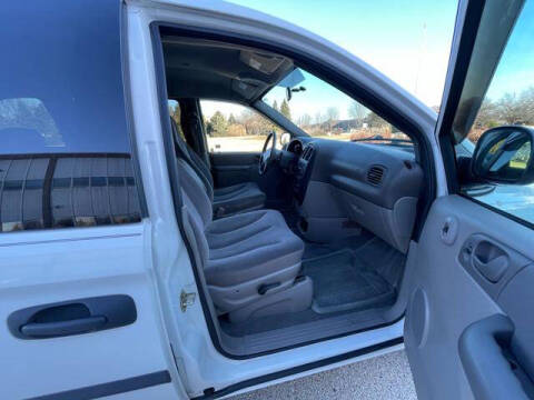 2003 Dodge Caravan SE