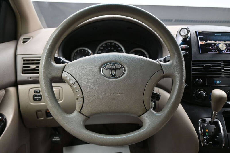 2005 Toyota Sienna