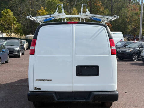 2020 Chevrolet Express 2500