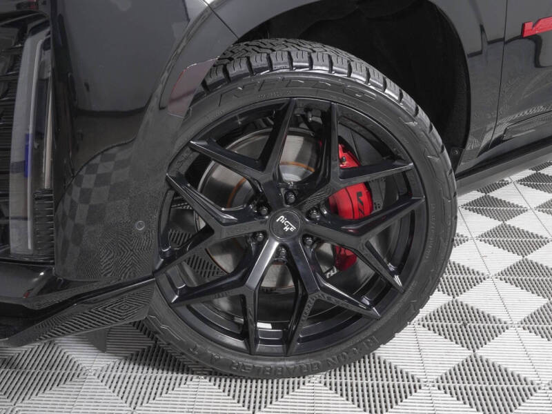 2023 Cadillac Escalade-V