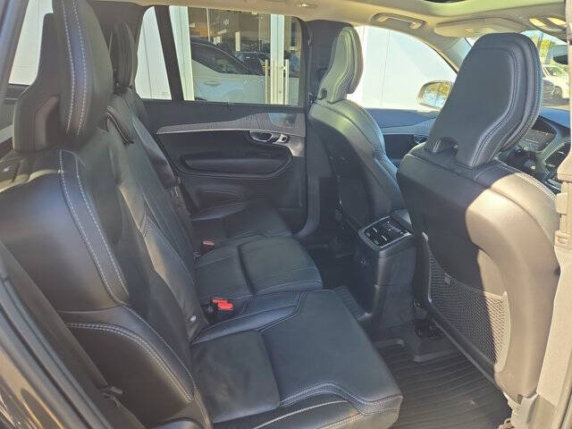 2023 Volvo XC90 Recharge T8 Ultimate Bright Theme 7P