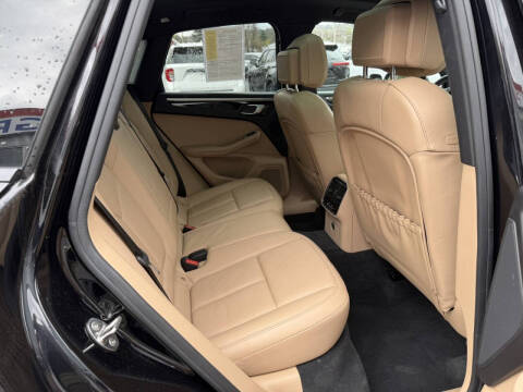 2019 Porsche Macan S