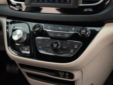2019 Chrysler Pacifica Touring L