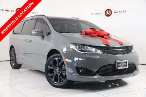 2020 Chrysler Pacifica for sale at INDY'S UNLIMITED MOTORS - UNLIMITED MOTORS in Westfield IN