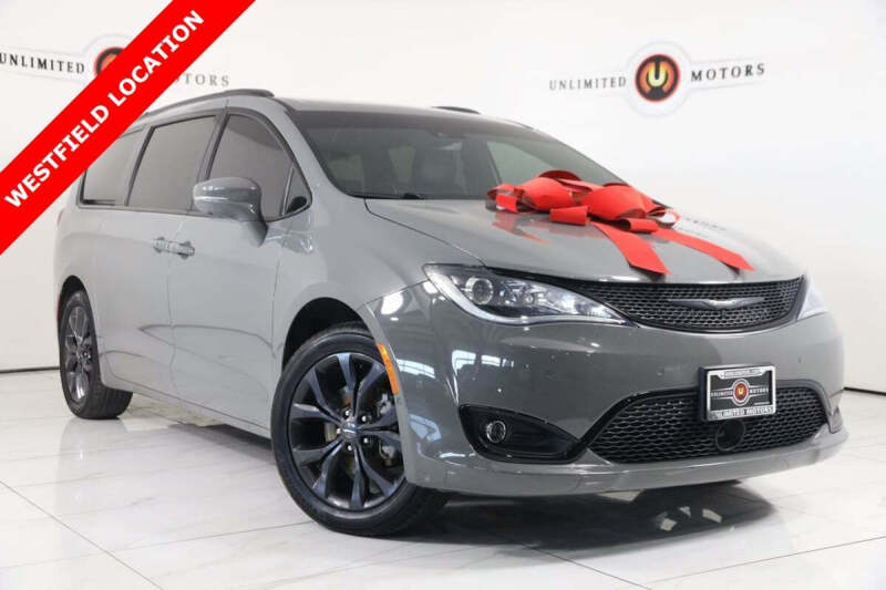 2020 Chrysler Pacifica for sale at INDY'S UNLIMITED MOTORS - UNLIMITED MOTORS in Westfield IN