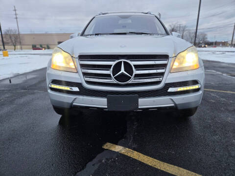 2011 Mercedes-Benz GL-Class GL 550 4MATIC