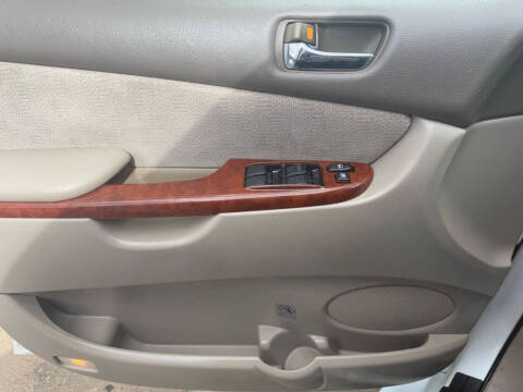 2004 Toyota Sienna XLE Limited 7 Passenger