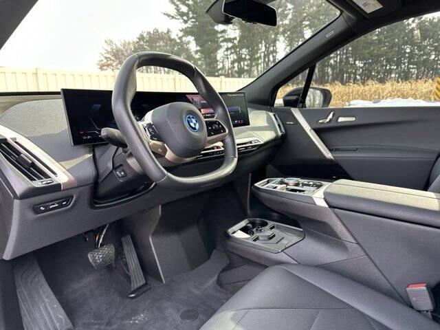 2025 BMW iX xDrive50